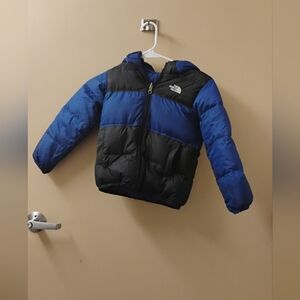 The North Face Boys Down Hooded Reversible Puffer Jacket Sz 5T